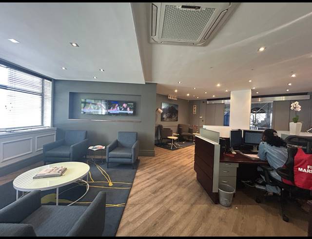 250M² OFFICE TO LET IN NEWLANDS